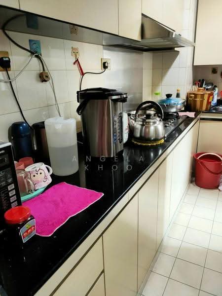 677C Jurong West Street 64, 677C Jurong West Street 64, Boon Lay / Jurong / Tuas, Room Rental, 180 sqft, HDB Flat For Rent, by Angela Khoo, 500283590 - Kitchen - PropertyGuru.com.sg