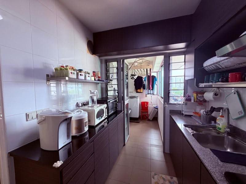 288B Punggol Place, 288B Punggol Place, Hougang / Punggol / Sengkang, 3 Bedrooms, 1,044 sqft, HDB Flat For Sale, by Bakhit Alias, 500283594 - Kitchen - PropertyGuru.com.sg