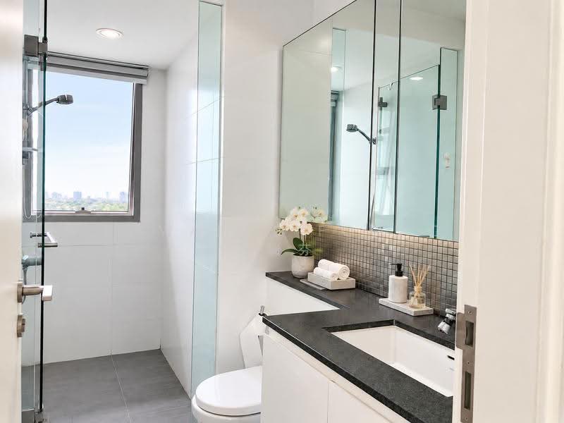 The Minton, 147 Hougang Street 11, Hougang / Punggol / Sengkang, 2 Bedrooms, 980 sqft, Condominium For Rent, by Rowanne Foong 冯瑞芬, 500283596 - Bathroom 2 - PropertyGuru.com.sg
