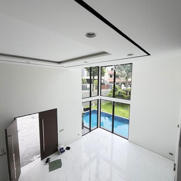 Watten Estate Road, Watten Estate Road, Tanglin / Holland / Bukit Timah, 6 Bedrooms, 9,614 sqft, Bungalow House For Sale, by MD Lim, 500283601 - Entrance - PropertyGuru.com.sg
