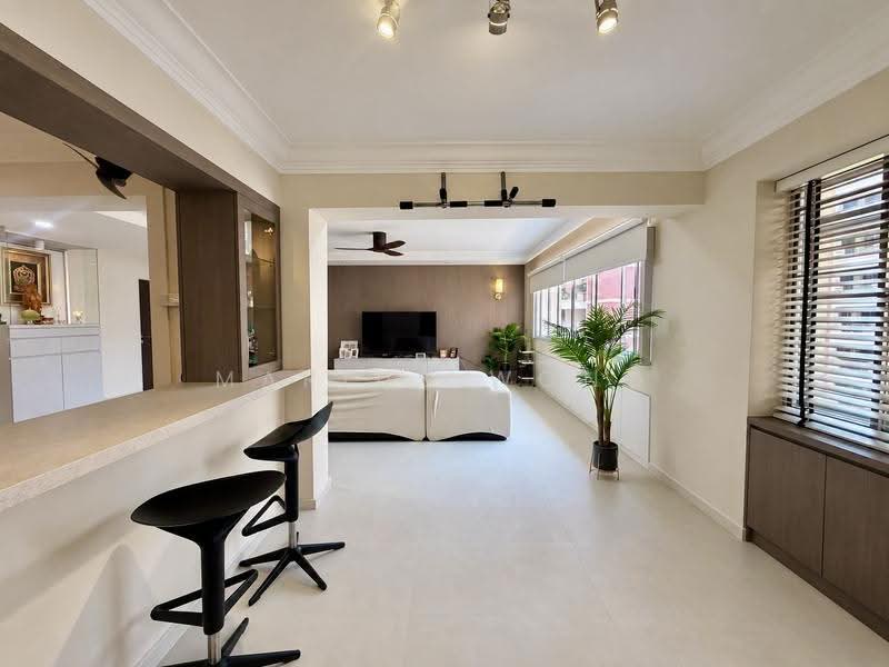 336 Tampines Street 32, 336 Tampines Street 32, Pasir Ris / Tampines, 3 Bedrooms, 1,603 sqft, HDB Flat For Sale, by Marius Wong, 500283607 - Living Room - PropertyGuru.com.sg