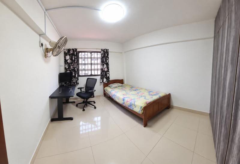 337 Hougang Avenue 7, 337 Hougang Avenue 7, Hougang / Punggol / Sengkang, 3 Bedrooms, 980 sqft, HDB Flat For Sale, by Jackson Tan 陈涣乐, 500283622 - Bedroom - PropertyGuru.com.sg