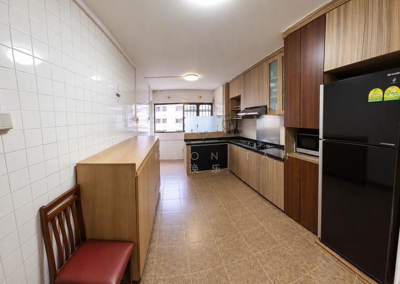 337 Hougang Avenue 7, 337 Hougang Avenue 7, Hougang / Punggol / Sengkang, 3 Bedrooms, 980 sqft, HDB Flat For Sale, by Jackson Tan 陈涣乐, 500283622 - Kitchen - PropertyGuru.com.sg