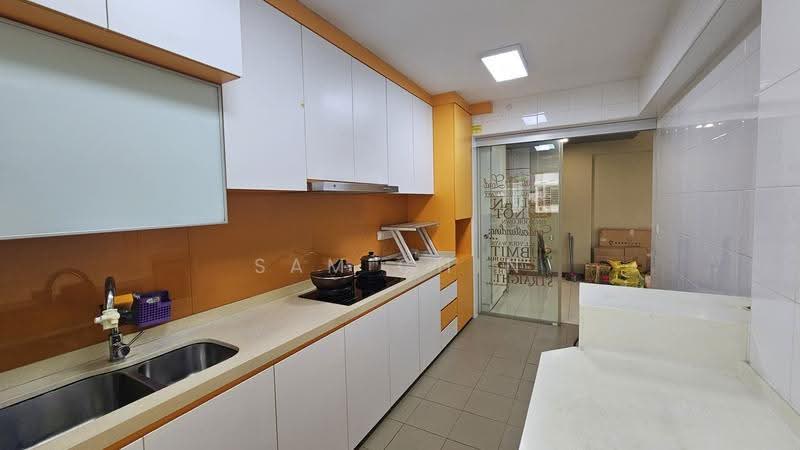 280B Sengkang East Avenue, 280B Sengkang East Avenue, Hougang / Punggol / Sengkang, 3 Bedrooms, 1,206 sqft, HDB Flat For Sale, by Sam Chin, 500283633 - Kitchen - PropertyGuru.com.sg