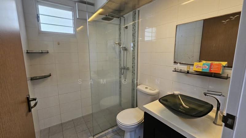 280B Sengkang East Avenue, 280B Sengkang East Avenue, Hougang / Punggol / Sengkang, 3 Bedrooms, 1,206 sqft, HDB Flat For Sale, by Sam Chin, 500283633 - Bathroom - PropertyGuru.com.sg