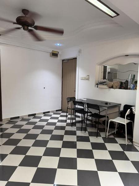 520 Pasir Ris Street 52, 520 Pasir Ris Street 52, Pasir Ris / Tampines, 3 Bedrooms, 1,012 sqft, HDB Flat For Rent, by Normi Wahab, 500283656 - Dining Room - PropertyGuru.com.sg
