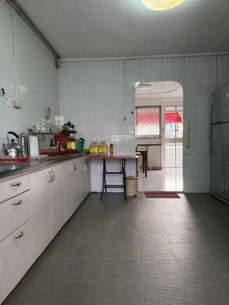 122 Teck Whye Lane, 122 Teck Whye Lane, Dairy Farm / Bukit Panjang / Choa Chu Kang, 3 Bedrooms, 1,141 sqft, HDB Flat For Sale, by Sam Lee, 500283667 - Kitchen - PropertyGuru.com.sg