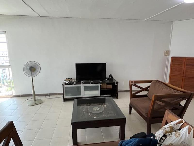 117 Bukit Batok West Avenue 6, 117 Bukit Batok West Avenue 6, Dairy Farm / Bukit Panjang / Choa Chu Kang, 3 Bedrooms, 1,421 sqft, HDB Flat For Sale, by George Lim, 500283673 - Living Room - PropertyGuru.com.sg