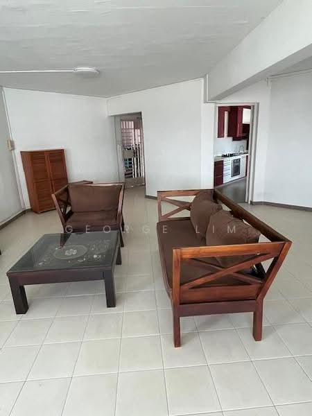117 Bukit Batok West Avenue 6, 117 Bukit Batok West Avenue 6, Dairy Farm / Bukit Panjang / Choa Chu Kang, 3 Bedrooms, 1,421 sqft, HDB Flat For Sale, by George Lim, 500283673 - Living Room - PropertyGuru.com.sg