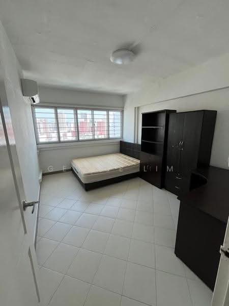 117 Bukit Batok West Avenue 6, 117 Bukit Batok West Avenue 6, Dairy Farm / Bukit Panjang / Choa Chu Kang, 3 Bedrooms, 1,421 sqft, HDB Flat For Sale, by George Lim, 500283673 - Bedroom - PropertyGuru.com.sg