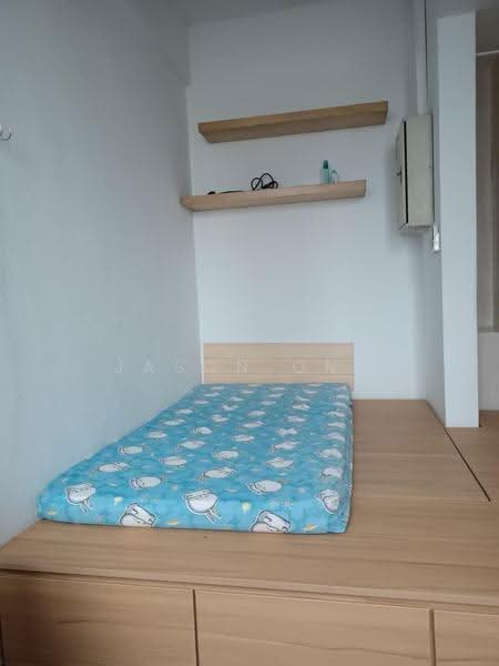 Summerdale, 2 Boon Lay Drive, Boon Lay / Jurong / Tuas, Room Rental, 150 sqft, Condominium For Rent, by Jason Ong, 500283674 - PropertyGuru.com.sg