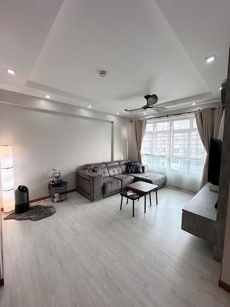 461B Bukit Batok West Avenue 8, 461B Bukit Batok West Avenue 8, Dairy Farm / Bukit Panjang / Choa Chu Kang, 3 Bedrooms, 1,001 sqft, HDB Flat For Sale, by Shawn Wang, 500283682 - Living Room - PropertyGuru.com.sg