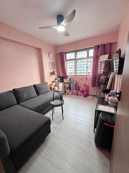 461B Bukit Batok West Avenue 8, 461B Bukit Batok West Avenue 8, Dairy Farm / Bukit Panjang / Choa Chu Kang, 3 Bedrooms, 1,001 sqft, HDB Flat For Sale, by Shawn Wang, 500283682 - Living Room - PropertyGuru.com.sg