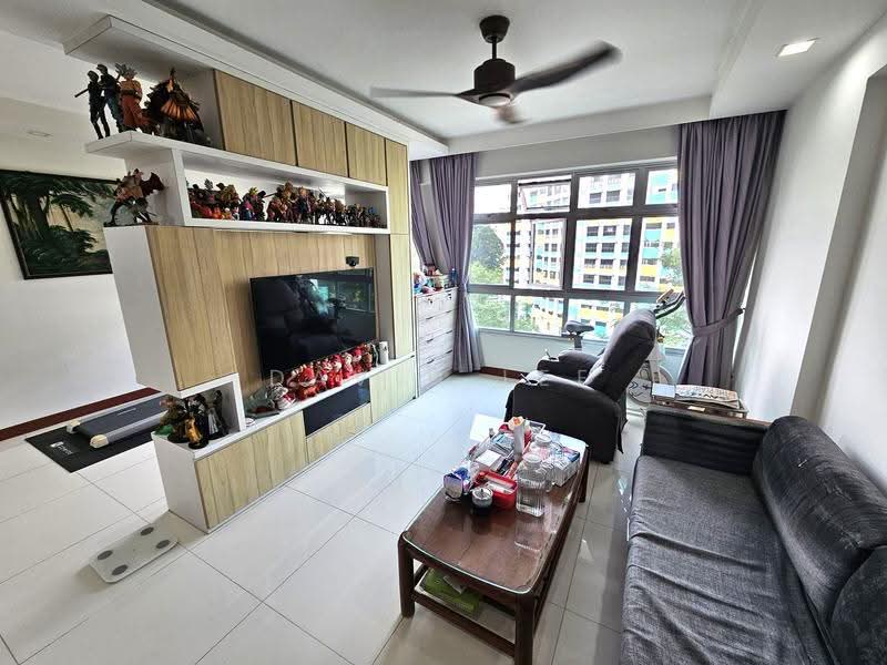 488D Choa Chu Kang Avenue 5, 488D Choa Chu Kang Avenue 5, Dairy Farm / Bukit Panjang / Choa Chu Kang, 3 Bedrooms, 1,216 sqft, HDB Flat For Sale, by David Lee, 500283687 - Living Room - PropertyGuru.com.sg