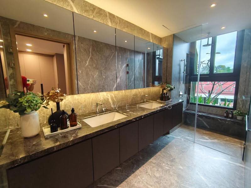 Bukit Timah School Zone｜ 武吉知马学区房 8321.8433, Fernhill Road, Tanglin / Holland / Bukit Timah, 6 Bedrooms, 7,441 sqft, Semi-Detached House For Sale, by Yee Wei Ng, 500283693 - Bathroom - PropertyGuru.com.sg