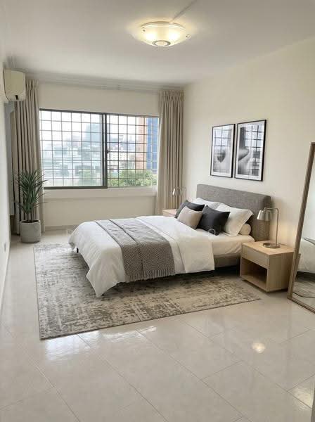 People's Park Complex, 1 Park Road, Boat Quay / Raffles Place / Marina, 3 Bedrooms, 1,119 sqft, Apartment For Sale, by Daniel Low, 500283705 - Bedroom, pictures for illustration. - PropertyGuru.com.sg