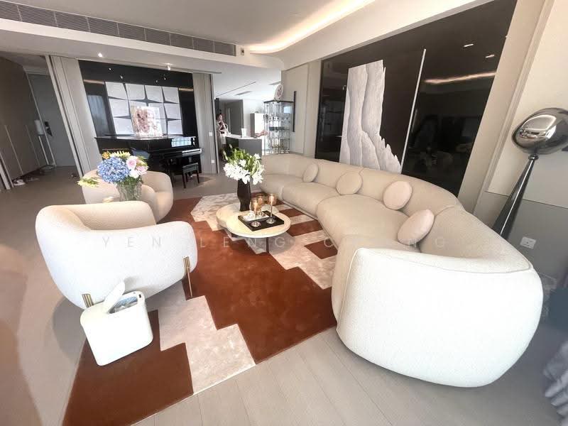 Silversea, East Coast / Marine Parade, 4 Bedrooms, 2,530 sqft, Condominium For Sale, by Yen Leng Chong, 500283709 - Living Room - PropertyGuru.com.sg
