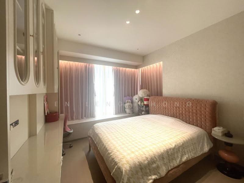 Silversea, East Coast / Marine Parade, 4 Bedrooms, 2,530 sqft, Condominium For Sale, by Yen Leng Chong, 500283709 - Bedroom - PropertyGuru.com.sg