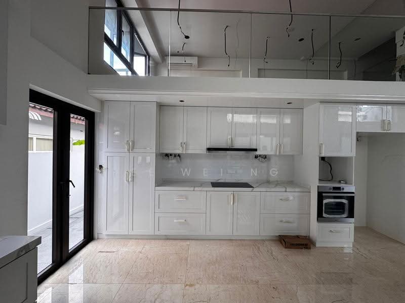 Fernhill Road|黄金地段 8321.8433, Tanglin / Holland / Bukit Timah, 5 Bedrooms, 9,500 sqft, Semi-Detached House For Sale, by Yee Wei Ng, 500283730 - Kitchen - PropertyGuru.com.sg