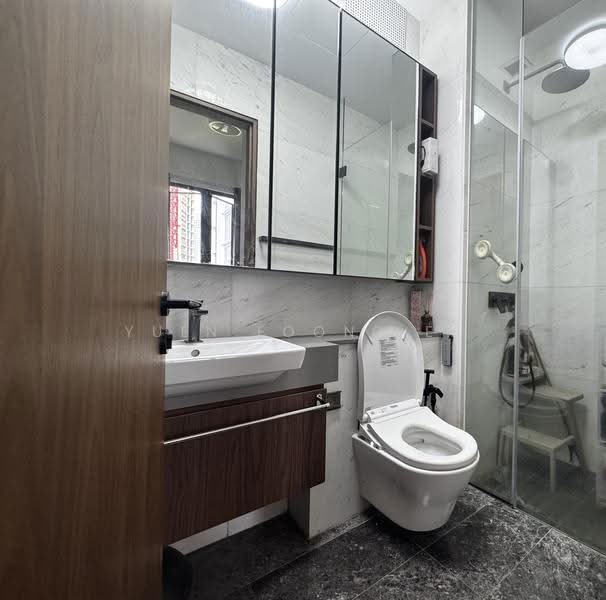 One Holland Village Residences, 3 Holland Village Way, Tanglin / Holland / Bukit Timah, 2 Bedrooms, 1,087 sqft, Condominium For Sale, by Yuen Foong Ee, 500283736 - Bathroom - PropertyGuru.com.sg