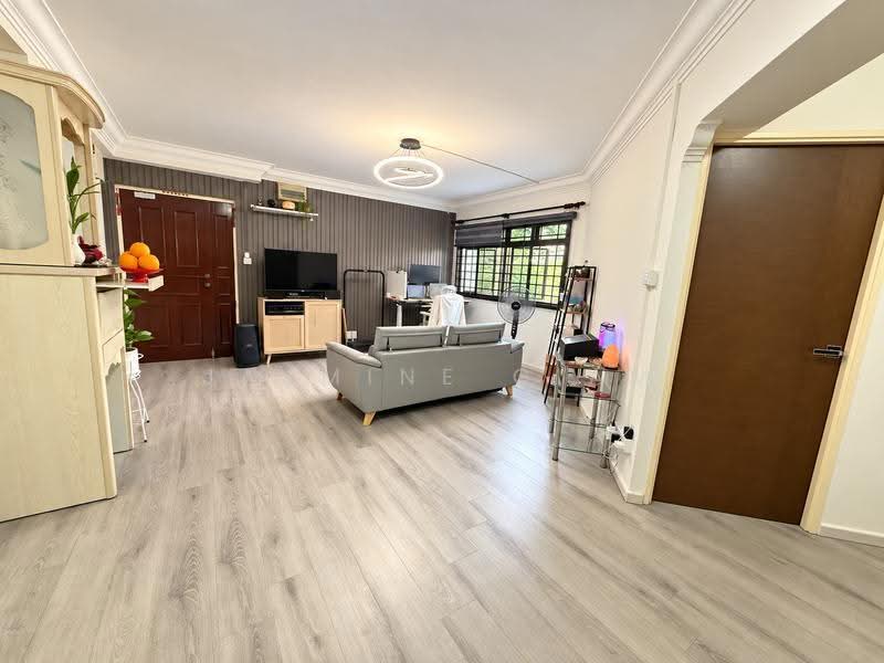 228B Compassvale Walk, 228B Compassvale Walk, Hougang / Punggol / Sengkang, 3 Bedrooms, 1,098 sqft, HDB Flat For Sale, by Jasmine Giam, 500283737 - Living Room - PropertyGuru.com.sg