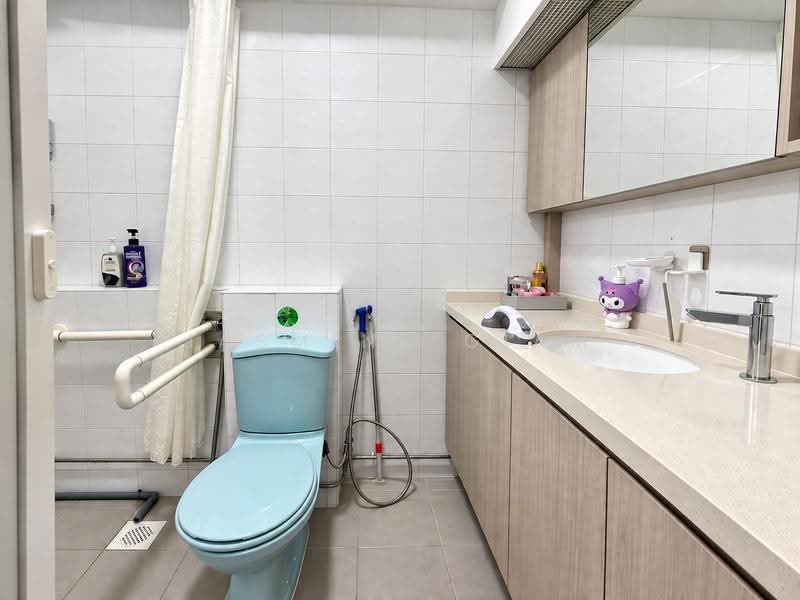 228B Compassvale Walk, 228B Compassvale Walk, Hougang / Punggol / Sengkang, 3 Bedrooms, 1,098 sqft, HDB Flat For Sale, by Jasmine Giam, 500283737 - Bathroom - PropertyGuru.com.sg