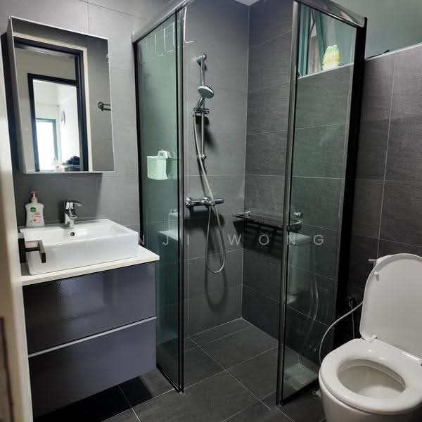 Stratford Court, 41A Bedok Ria Crescent, Bedok / Upper East Coast, 2 Bedrooms, 915 sqft, Condominium For Rent, by Kenji Wong, 500283744 - Bathroom - PropertyGuru.com.sg