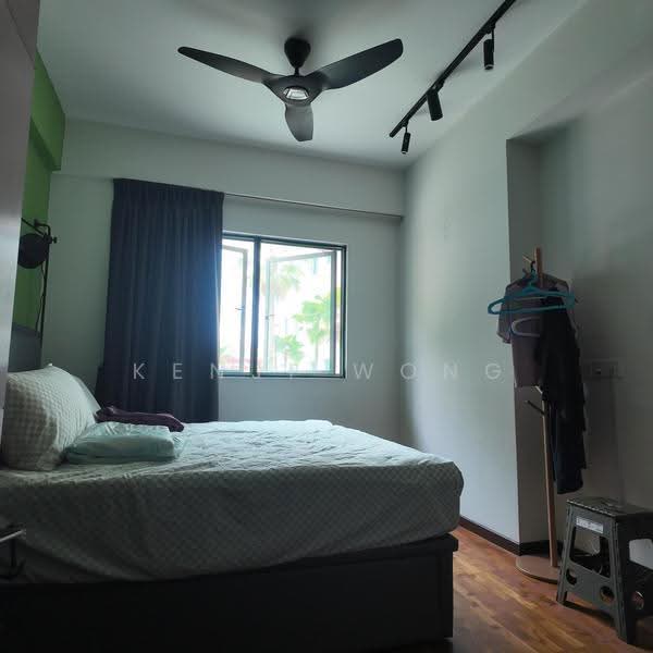 Stratford Court, 41A Bedok Ria Crescent, Bedok / Upper East Coast, 2 Bedrooms, 915 sqft, Condominium For Rent, by Kenji Wong, 500283744 - Bedroom - PropertyGuru.com.sg