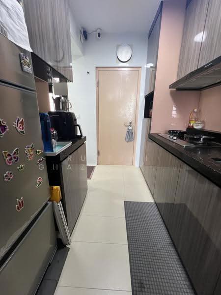 30 Margaret Drive, 30 Margaret Drive, Alexandra / Commonwealth, 2 Bedrooms, 668 sqft, HDB Flat For Sale, by Ruzaini Ghazali (Zai), 500283764 - Kitchen - PropertyGuru.com.sg