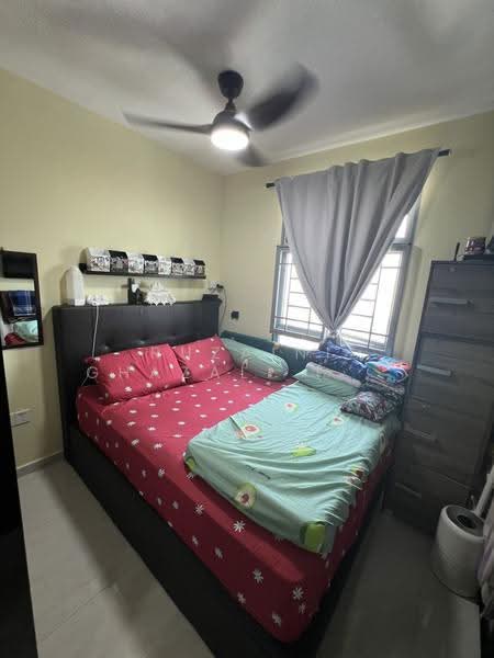 30 Margaret Drive, 30 Margaret Drive, Alexandra / Commonwealth, 2 Bedrooms, 668 sqft, HDB Flat For Sale, by Ruzaini Ghazali (Zai), 500283764 - Bedroom - PropertyGuru.com.sg