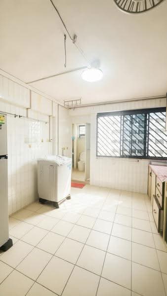 931 Jurong West Street 92, 931 Jurong West Street 92, Boon Lay / Jurong / Tuas, 4 Bedrooms, 133 sqft, HDB Flat For Sale, by Janet Tan, 500283766 - Kitchen - PropertyGuru.com.sg