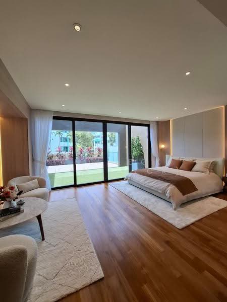 7,133sqft of Living Space | 5.5m Ceiling Height | 11m Frontage, Mount Sinai Lane, Holland Road, Grove Dr, Tanglin / Holland / Bukit Timah, 5 Bedrooms, 7,133 sqft, Semi-Detached House For Sale, by Ang Teck Kuan (Teck), 500283802 - Bedroom - PropertyGuru.com.sg