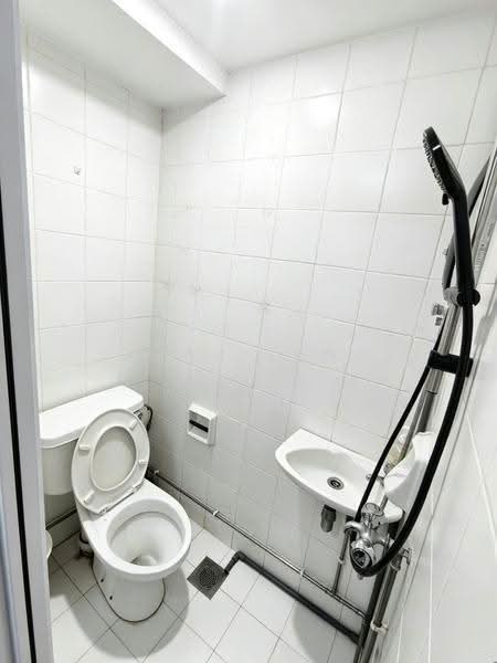 Changi Court, 702 Upper Changi Road East, Bedok / Upper East Coast, 1 Bedroom, 200 sqft, Condominium For Rent, by Mar Inn Chee, 500283813 - Bathroom - PropertyGuru.com.sg