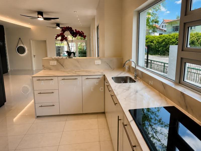 Watten Estate | RGPS | NYPS | Reno in 2022, Watten, Greenwood, Hillcrest, Shelford, Newton / Novena, 5 Bedrooms, 4,200 sqft, Semi-Detached House For Sale, by Ang Teck Kuan (Teck), 500283815 - Kitchen - PropertyGuru.com.sg