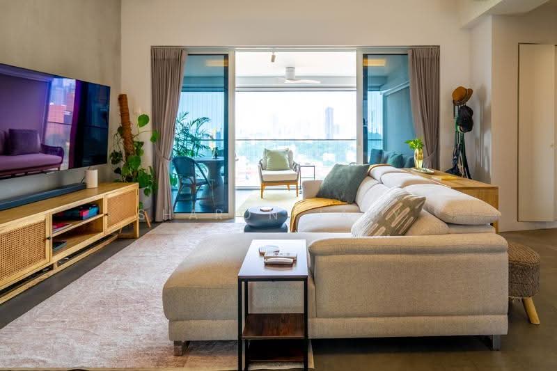 The Regency at Tiong Bahru, 38 Chay Yan Street, Alexandra / Commonwealth, 3 Bedrooms, 1,281 sqft, Condominium For Sale, by Sharon Jany, 500283816 - Living Room - PropertyGuru.com.sg