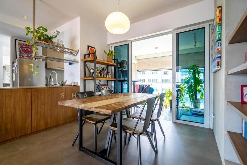 The Regency at Tiong Bahru, 38 Chay Yan Street, Alexandra / Commonwealth, 3 Bedrooms, 1,281 sqft, Condominium For Sale, by Sharon Jany, 500283816 - Kitchen - PropertyGuru.com.sg