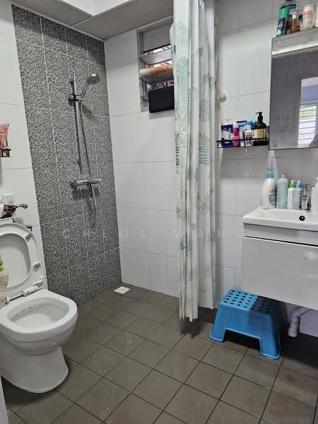 362A Sembawang Crescent, 362A Sembawang Crescent, Sembawang / Yishun, 3 Bedrooms, 1,001 sqft, HDB Flat For Sale, by Chloe Wang, 500283831 - Bathroom - PropertyGuru.com.sg