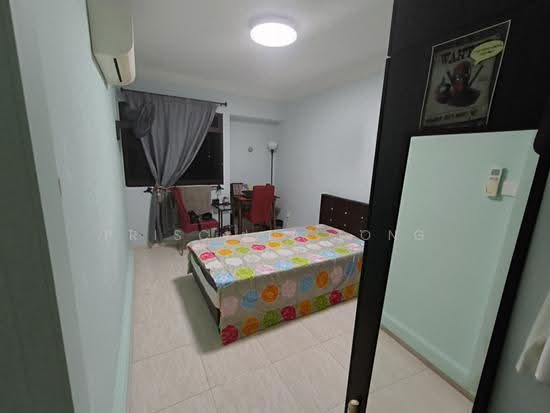For Rent - 292B Compassvale Street