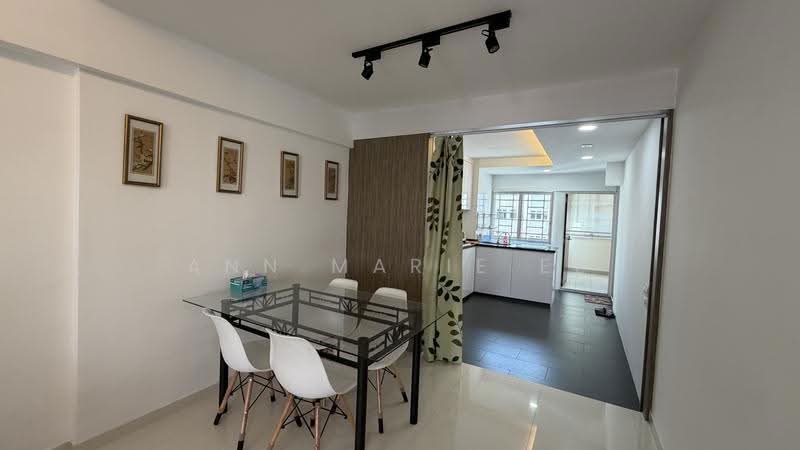 114 Ang Mo Kio Avenue 4, 114 Ang Mo Kio Avenue 4, Ang Mo Kio / Bishan / Thomson, 2 Bedrooms, 796 sqft, HDB Flat For Rent, by Ann Marie Ee, 500283838 - PropertyGuru.com.sg