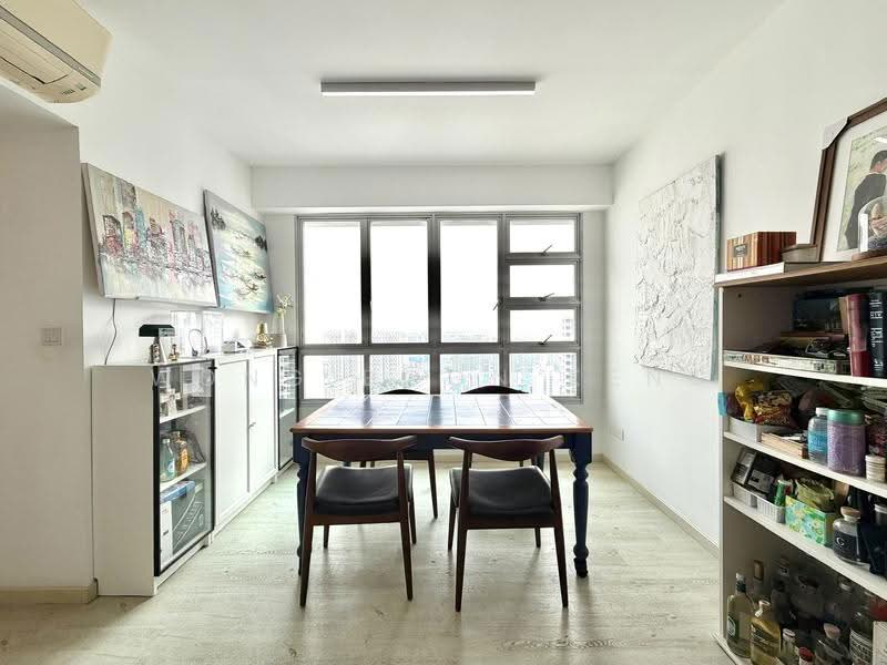 10C Bendemeer Light, 10C Bendemeer Road, Balestier / Toa Payoh, 2 Bedrooms, 732 sqft, HDB Flat For Sale, by Wong Boon Keng, 500283839 - Dining Room - PropertyGuru.com.sg