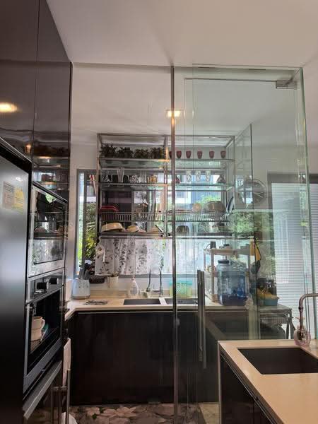 Hillsta, Phoenix Road, Dairy Farm / Bukit Panjang / Choa Chu Kang, 5 Bedrooms, 3,230 sqft, Condominium For Sale, by Selina Tan 陈美琏, 500283857 - Kitchen - PropertyGuru.com.sg