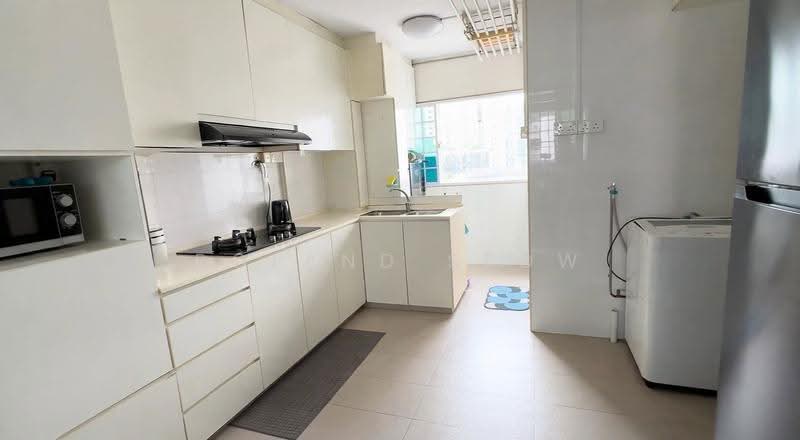 230 Hougang Avenue 1, 230 Hougang Avenue 1, Hougang / Punggol / Sengkang, 3 Bedrooms, 1,528 sqft, HDB Flat For Sale, by Roland Seow, 500283860 - Kitchen - PropertyGuru.com.sg