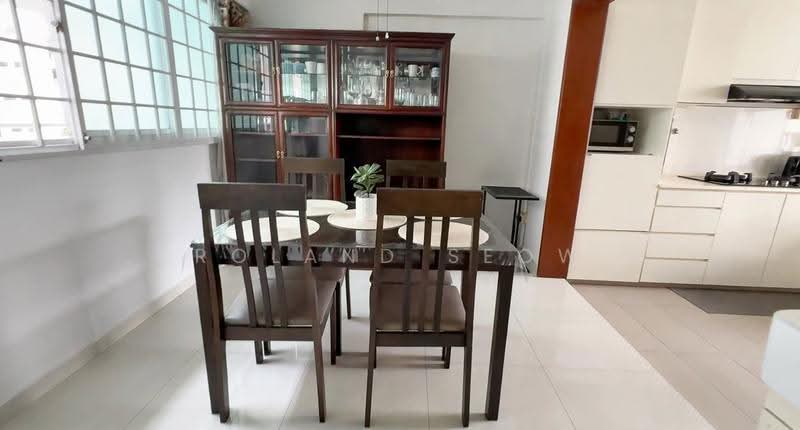 230 Hougang Avenue 1, 230 Hougang Avenue 1, Hougang / Punggol / Sengkang, 3 Bedrooms, 1,528 sqft, HDB Flat For Sale, by Roland Seow, 500283860 - Dining Room - PropertyGuru.com.sg