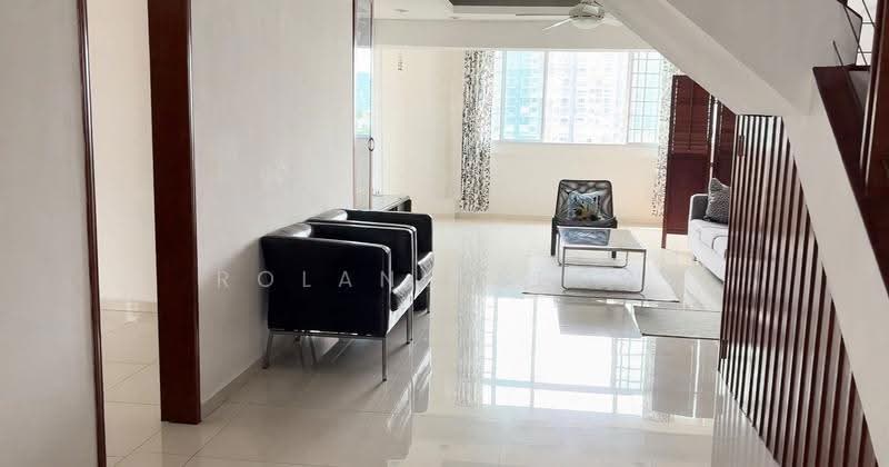 230 Hougang Avenue 1, 230 Hougang Avenue 1, Hougang / Punggol / Sengkang, 3 Bedrooms, 1,528 sqft, HDB Flat For Sale, by Roland Seow, 500283860 - Living Room - PropertyGuru.com.sg