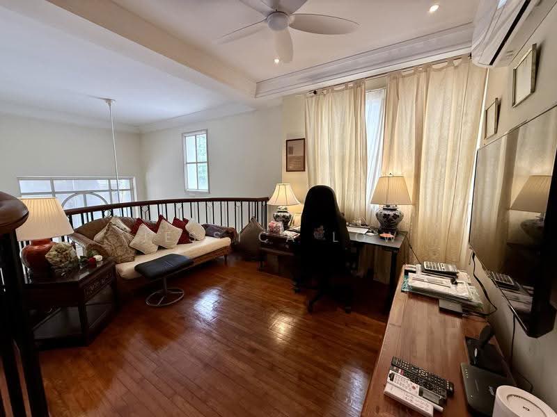 Holland Grove, Holland Grove View, Tanglin / Holland / Bukit Timah, 5 Bedrooms, 3,700 sqft, Detached House For Rent, by Jessica Low, 500283862 - Study - PropertyGuru.com.sg
