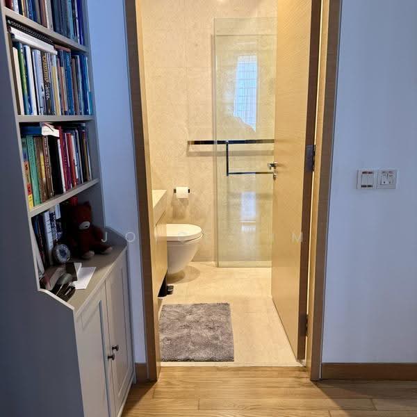 Urban Suites @ Hullet Road, 3 Hullet Road, Orchard / River Valley, 4 Bedrooms, 2,002 sqft, Condominium For Rent, by Joyce Lim, 500283866 - Junior Master Ensuite - PropertyGuru.com.sg
