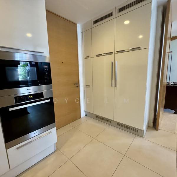 Urban Suites @ Hullet Road, 3 Hullet Road, Orchard / River Valley, 4 Bedrooms, 2,002 sqft, Condominium For Rent, by Joyce Lim, 500283866 - Kitchen - PropertyGuru.com.sg