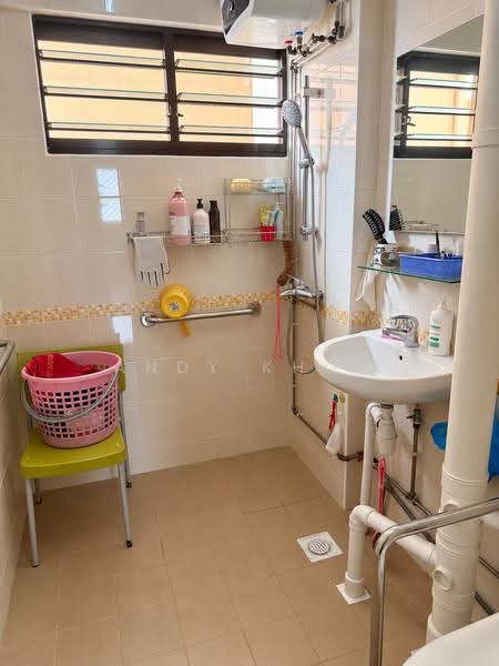 641 Rowell Road, 641 Rowell Road, Farrer Park / Serangoon Rd, 3 Bedrooms, 1,173 sqft, HDB Flat For Sale, by Andy Khoo, 500283871 - Bathroom - PropertyGuru.com.sg