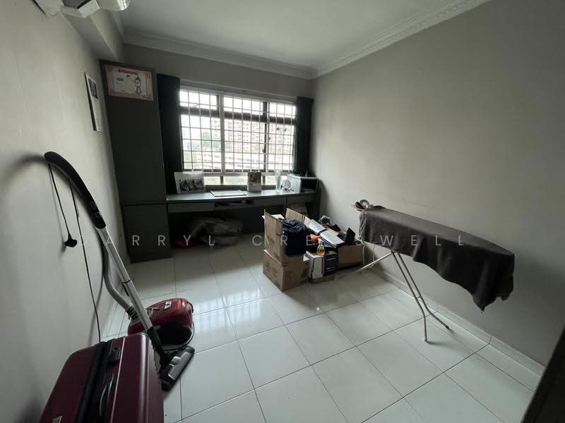 686A Jurong West Central 1, 686A Jurong West Central 1, Boon Lay / Jurong / Tuas, 4 Bedrooms, 1,420 sqft, HDB Flat For Sale, by Darryl Cresswell, 500283874 - Study - PropertyGuru.com.sg