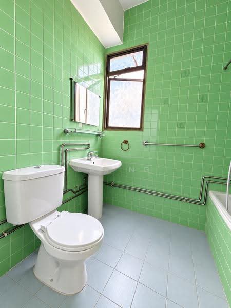 Goldhill Towers, 38 Goldhill Avenue, Newton / Novena, 3 Bedrooms, 1,550 sqft, Apartment For Sale, by Jas Ng, 500283900 - Bathroom - PropertyGuru.com.sg